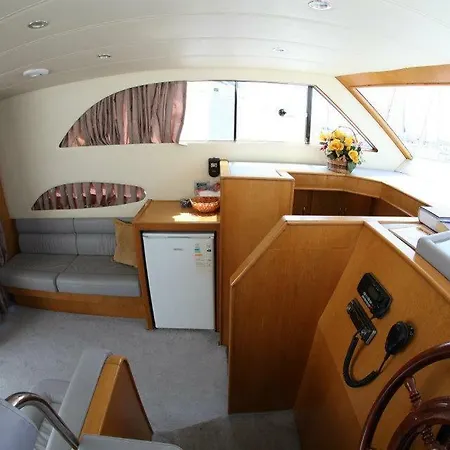 Botel Arel Tekne Kiralama *